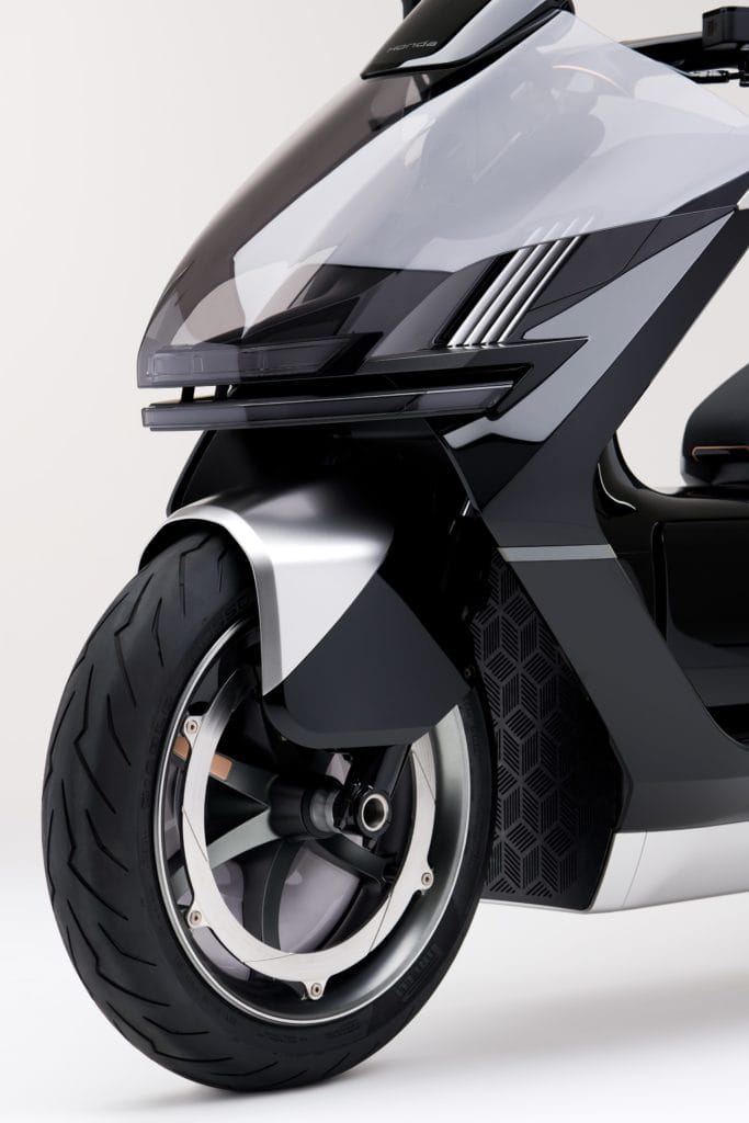 Honda presenta dos innovadores conceptos de motos eléctricas en el EICMA 2024 5