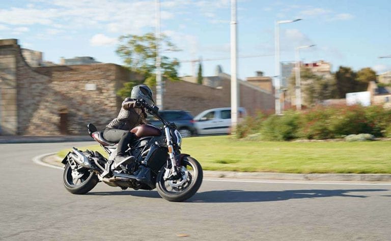 benelli 502C cruiser barata