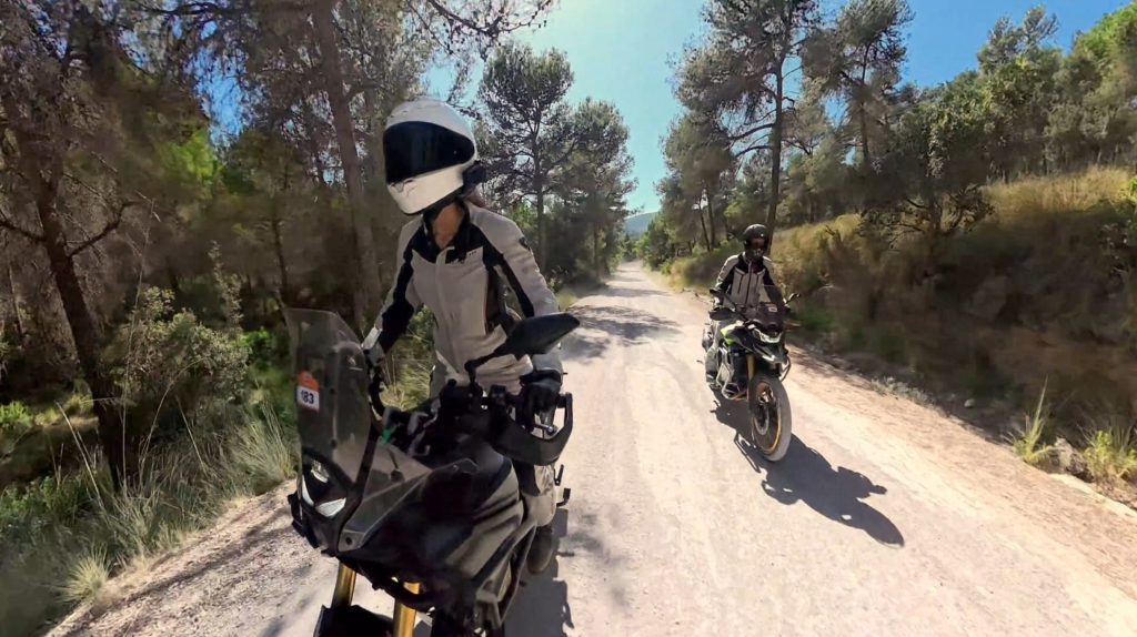 Voge DS800 Rally vs 900 DSX: dos trails de 95 CV que parecen iguales, pero no lo son 2 Voge DS800 Rally vs 900 DSX: dos trails de 95 CV que parecen iguales, pero no lo son 1