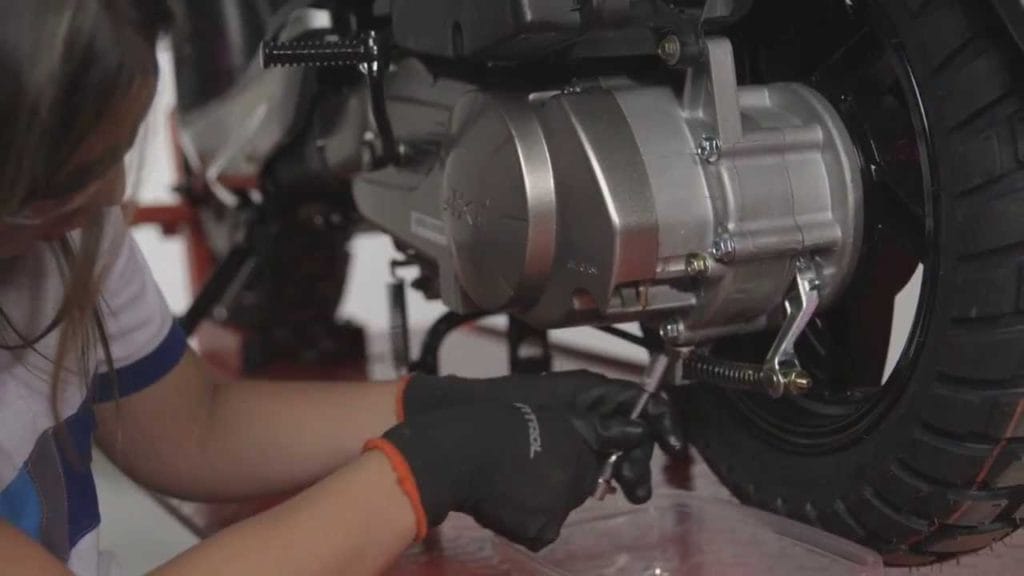 mantenimiento básico de la moto