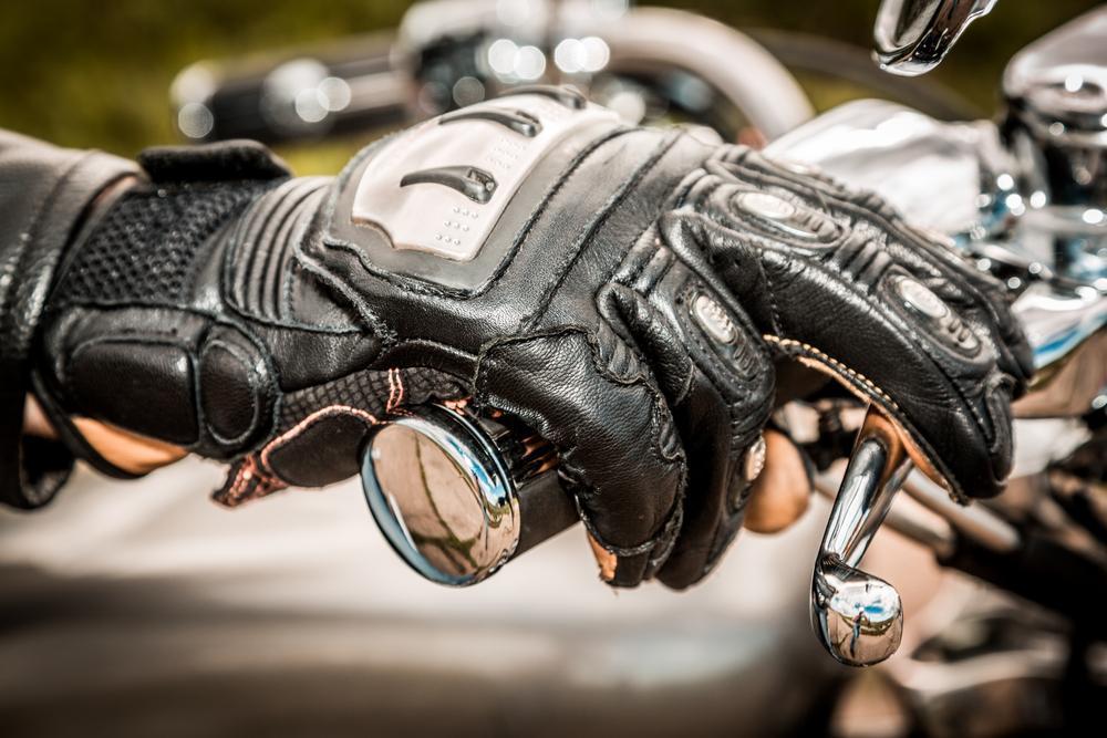 Cuatro guantes de moto para no pasar frio en ruta