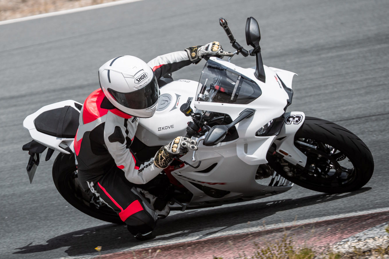 KOVE 350 RR y 450 RR: dos deportivas con un precio difícil de ignorar 3