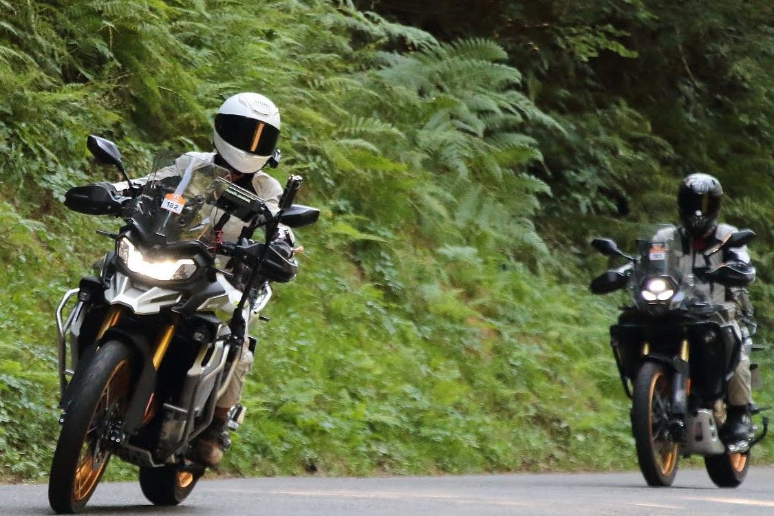 Voge DS800 Rally vs 900 DSX: dos trails de 95 CV que parecen iguales, pero no lo son 1 Voge DS800 Rally vs 900 DSX: dos trails de 95 CV que parecen iguales, pero no lo son