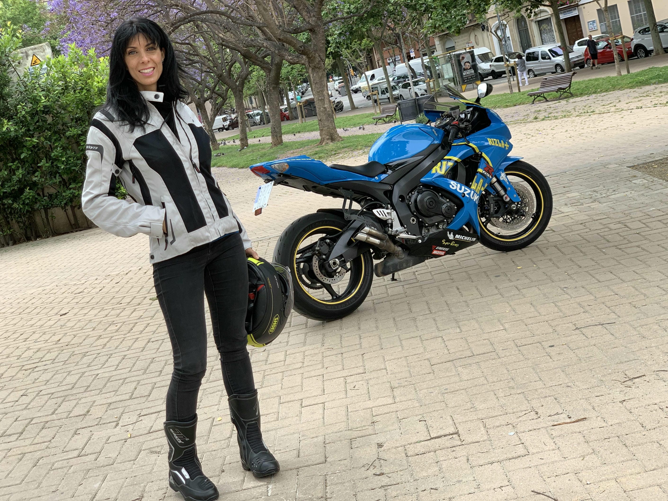 chaqueta de moto mujer, chaqueta cordura moto, seventy degrees, outfit verano, ropa de moto de verano, chaqueta moto transpirable