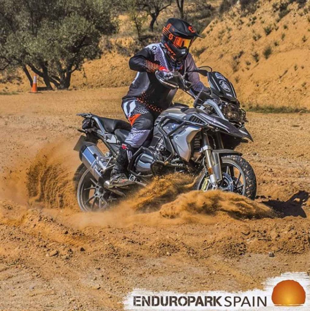 enduropark curso trail enduro, curso moto, curso tierra, curso offroad, viajes en moto, viajar en moto, aprender moto, aprender a ir en moto, enduropark, aras rural,