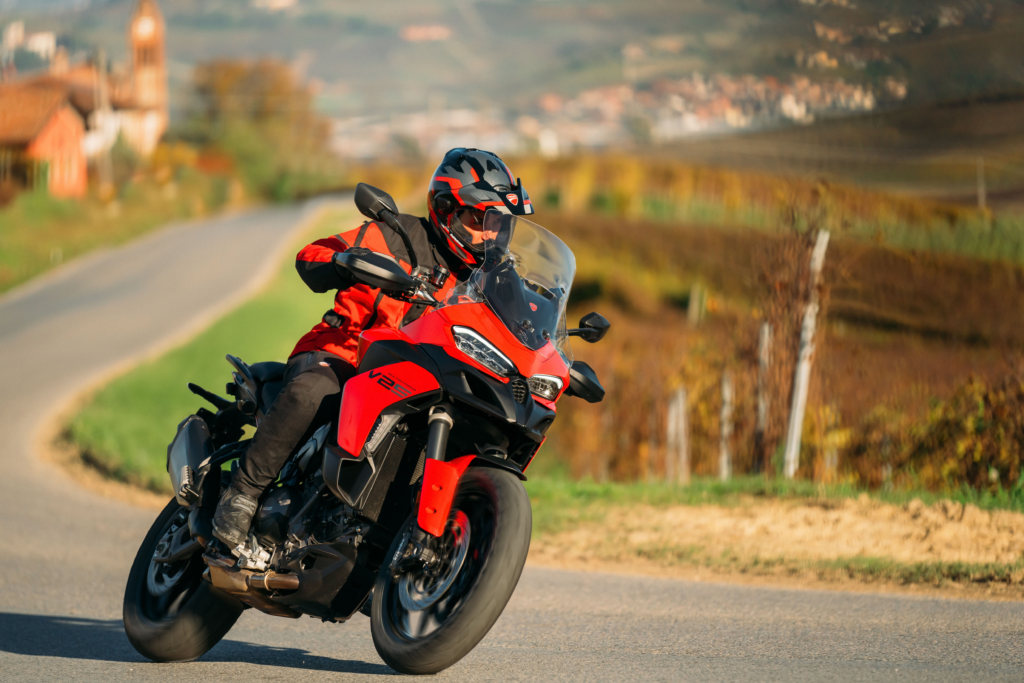 Ducati Multistrada V2 2025: más estilizada y con 18kg menos 2 Ducati Multistrada V2 2025: más estilizada y con 18kg menos 1