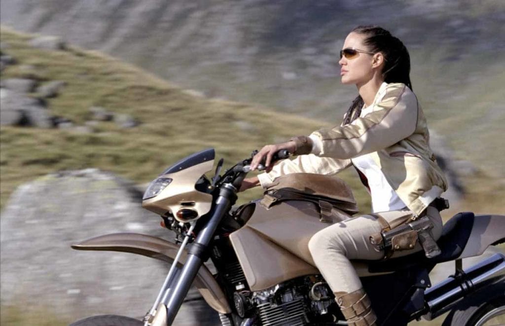 moteras de cine angelina yamaha 850 TRX
