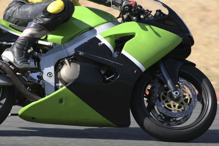 moto con carenado