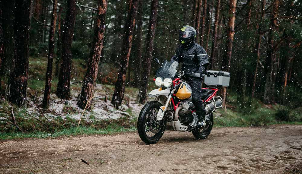 Moto Guzzi V85TT: Presentación nacional con lluvia, viento y nieve 2 moto guzzi V85TT trail classic 2019, moto trail bajita, moto enduro trail, moto para viajar, moto guzzi,