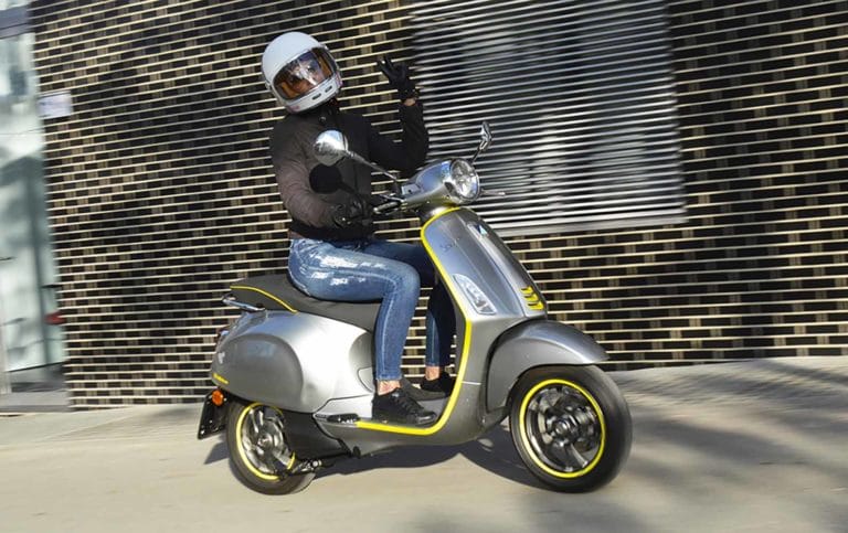 vespa electrica scooter 70km/h