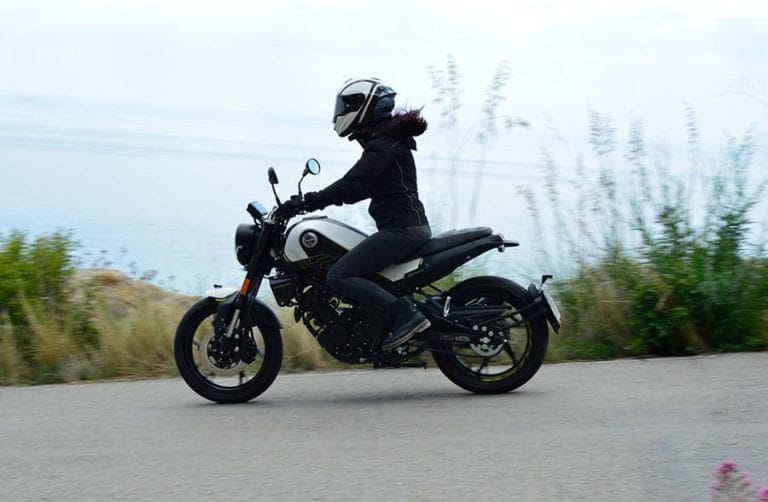 benelli leoncino 125